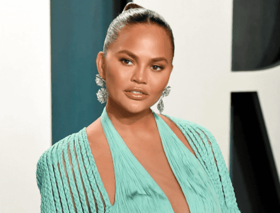 Chrissy Teigen makes second public apology for “awful” cyberbullying Chrissy Teigen makes second public apology for “awful” cyberbullying
