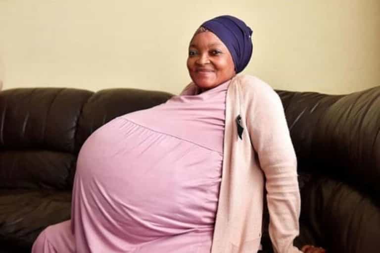 Record breaking: Woman gives birth to 10 babies after four were missed in scans Record breaking: Woman gives birth to 10 babies after four were missed in scans
