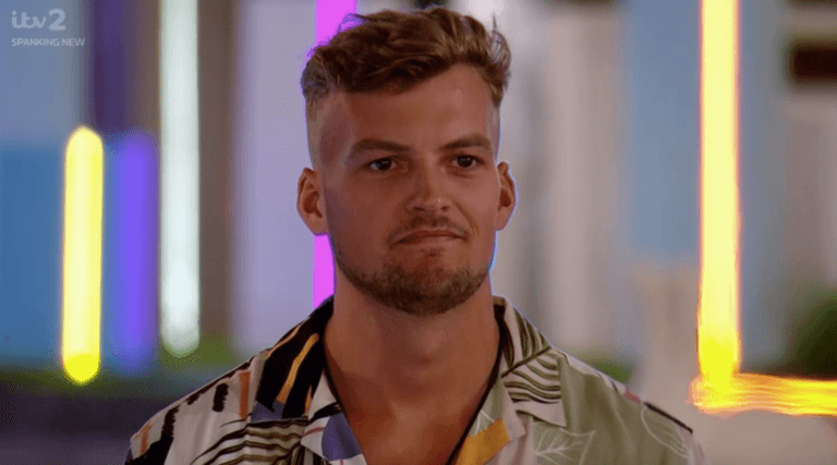 Love Island’s Hugo says Liberty pulled *him* for a chat in unaired scenes Love Island’s Hugo says Liberty pulled *him* for a chat in unaired scenes