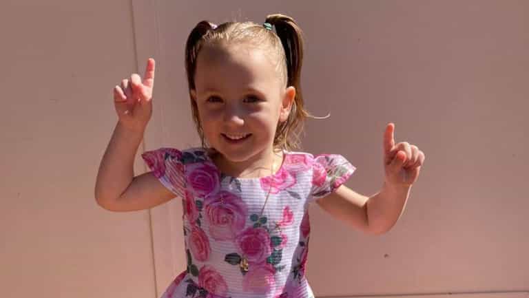 Police search for missing 4-year-old girl in Australian outback Police search for missing 4-year-old girl in Australian outback