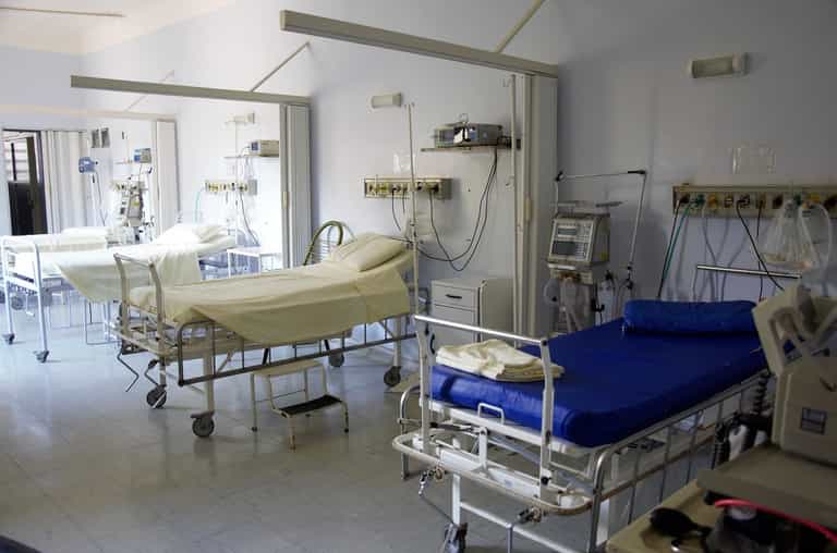 Growing Covid numbers seeing more young people in intensive care, consultant warns