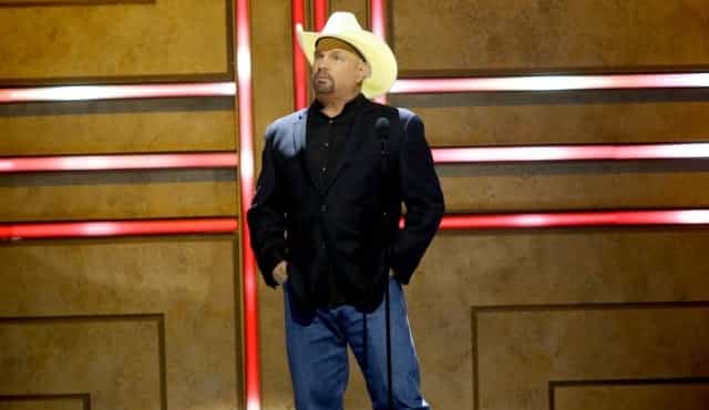 Garth Brooks says doing 5 Croke Park gigs would be “impossible”