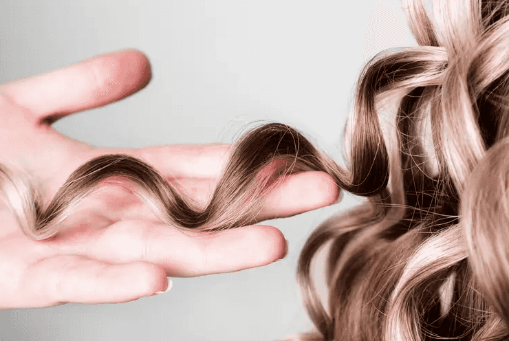 Common mistake might be why you can’t get your hair to hold curls Common mistake might be why you can’t get your hair to hold curls