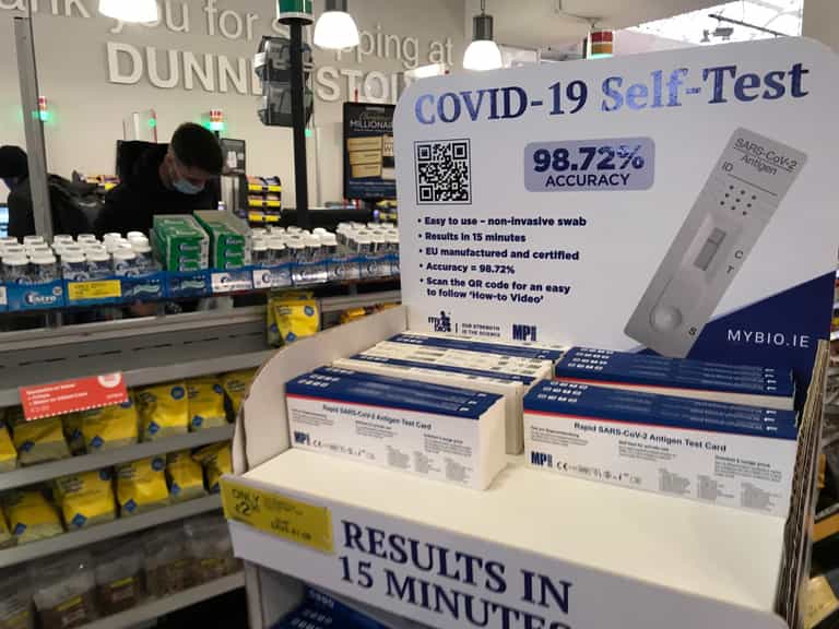 Pharmacists warn of antigen test shortage by this week