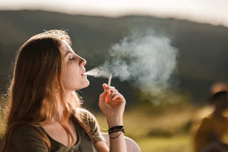 Ready to quit smoking? We want to help YOU ditch the cigarettes for good Ready to quit smoking? We want to help YOU ditch the cigarettes for good