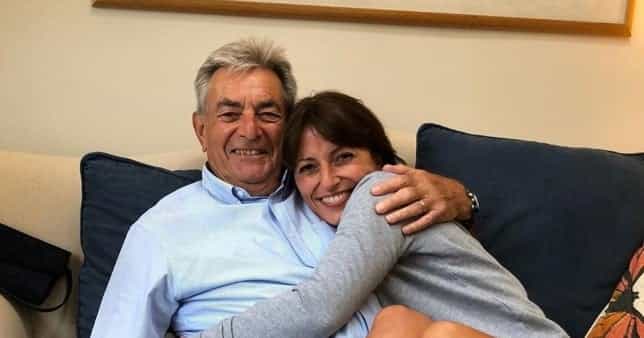 Heartbroken Davina McCall announces death of dad following battle with Alzheimer’s Heartbroken Davina McCall announces death of dad following battle with Alzheimer’s
