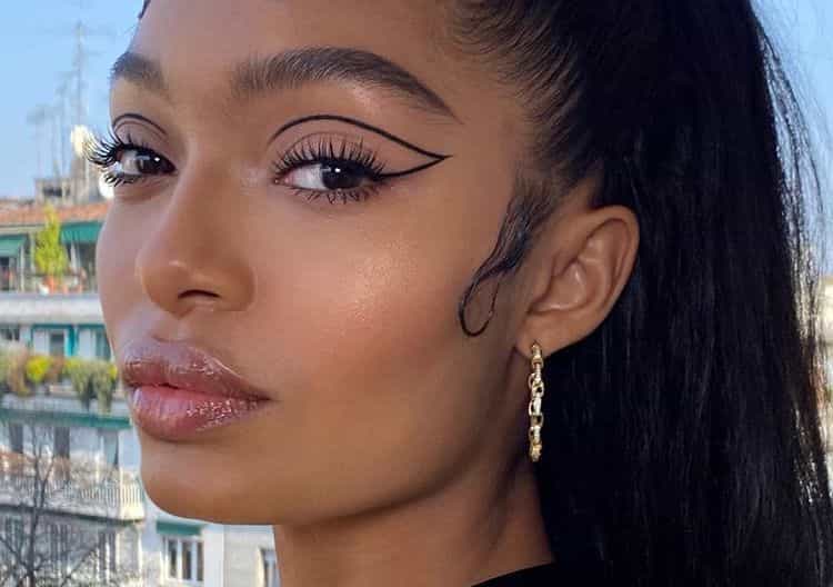 Negative space liner is the coolest new makeup trend – here’s how to do it Negative space liner is the coolest new makeup trend – here’s how to do it