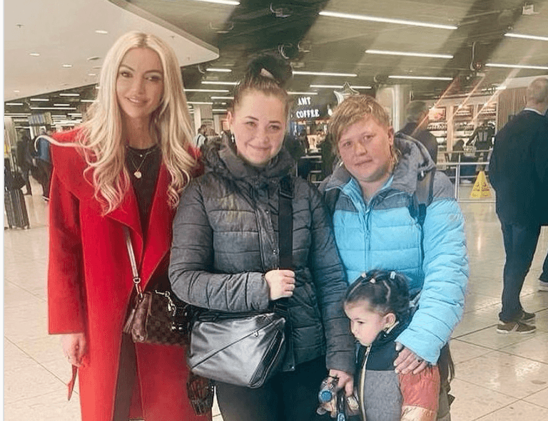Rosanna Davison welcomes Ukrainian surrogate to Ireland after “traumatic” journey Rosanna Davison welcomes Ukrainian surrogate to Ireland after “traumatic” journey