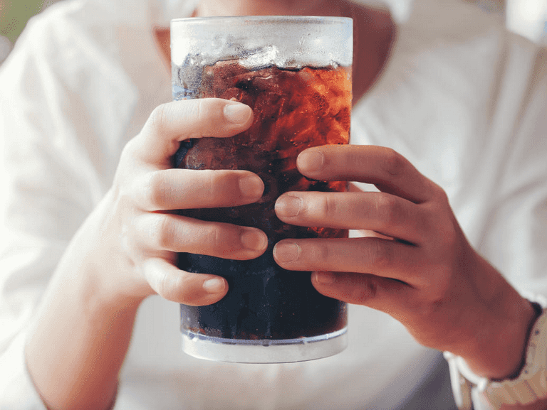 People on TikTok are making ‘healthy Coke’ with just two ingredients People on TikTok are making ‘healthy Coke’ with just two ingredients