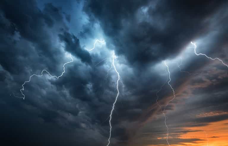 Met Éireann issues thunderstorm warning for 11 counties