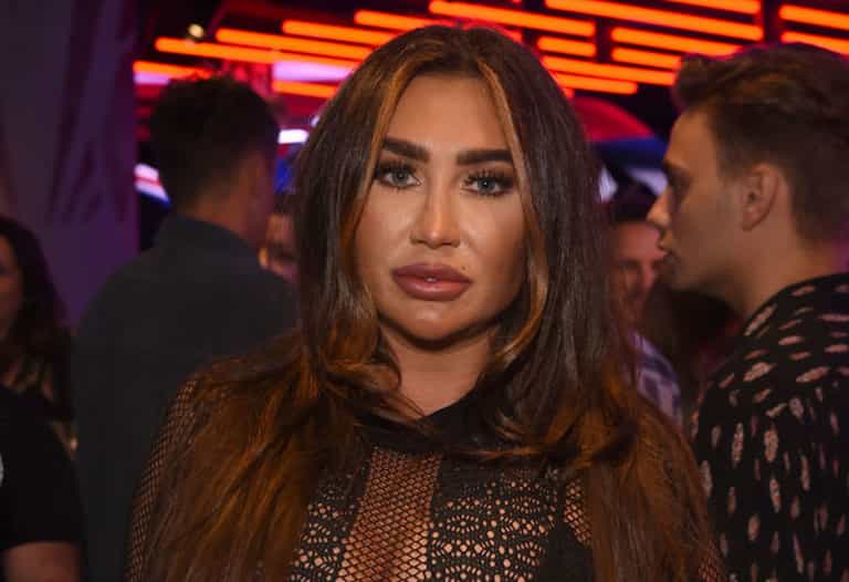 Lauren Goodger assaulted and taken to hospital after baby girl’s funeral Lauren Goodger assaulted and taken to hospital after baby girl’s funeral