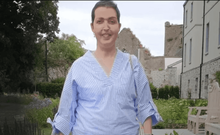 Vicky Phelan gives update after holiday with her close friends Vicky Phelan gives update after holiday with her close friends