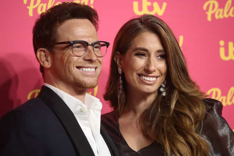 Joe Swash helps 95-year-old woman and carries her to hospital Joe Swash helps 95-year-old woman and carries her to hospital