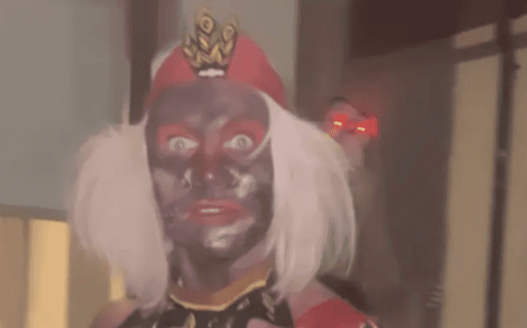 It’s 2022 and blackface is still being used as a Halloween costume… It’s 2022 and blackface is still being used as a Halloween costume…