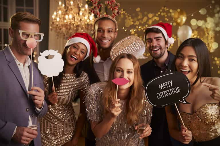 Need office Christmas party outfit inspo? Look no more Need office Christmas party outfit inspo? Look no more