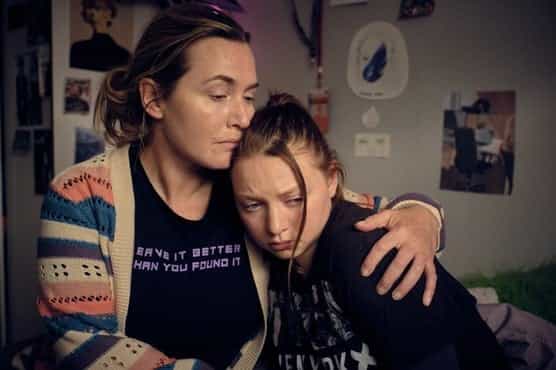 Kate Winslet admits it was difficult to work with her daughter