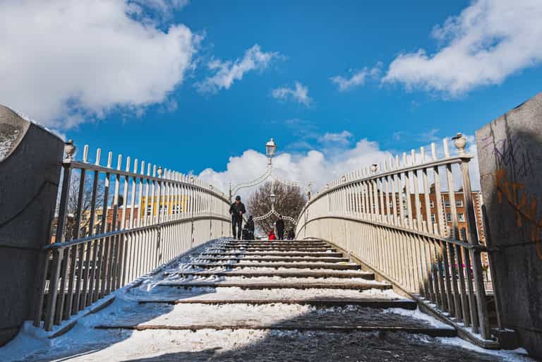 Met Eireann issue ice warning for the entire country