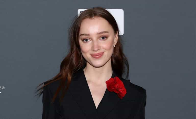 Phoebe Dynevor hints that she won’t be in the next season of Bridgerton Phoebe Dynevor hints that she won’t be in the next season of Bridgerton