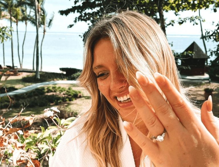 Ella Henderson announces she just got engaged Ella Henderson announces she just got engaged