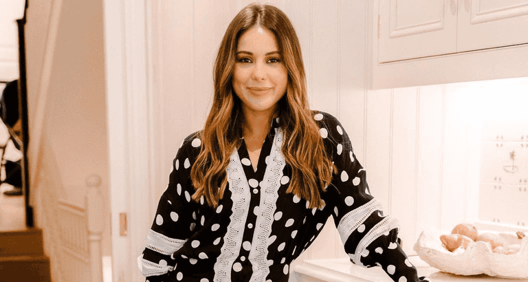 Louise Thompson required surgery after haemorrhaging at home Louise Thompson required surgery after haemorrhaging at home