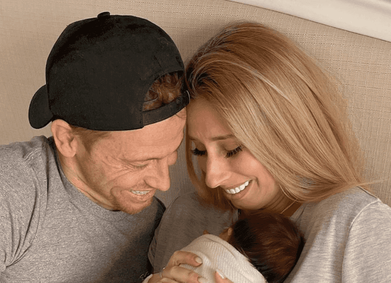 Stacey Solomon reveals she gave birth to her baby girl at home Stacey Solomon reveals she gave birth to her baby girl at home