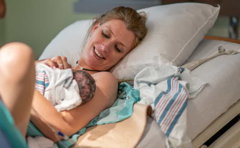 Woman gives birth to 12lb 9oz baby at home Woman gives birth to 12lb 9oz baby at home