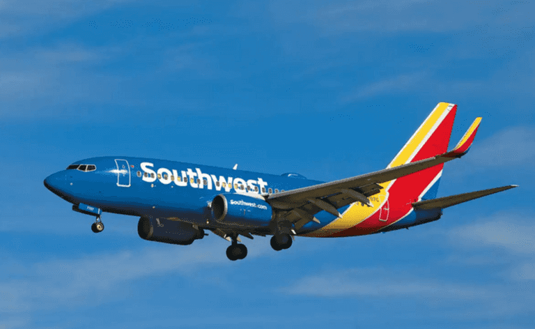 Man loses it at parents during flight because their baby was ‘crying for 45 minutes’
