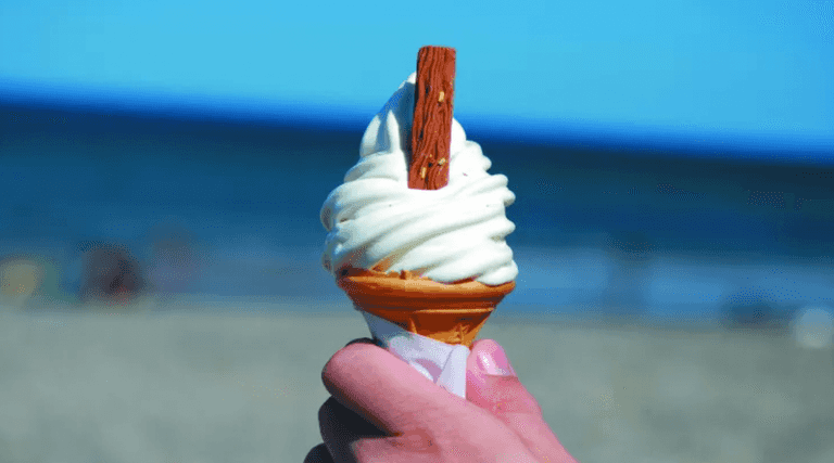 Ice cream sellers say Cadbury Flakes are now ‘too crumbly’ for 99 cones