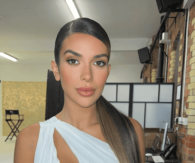 Ekin-Su Cülcüloğlu breaks her silence following split from Davide Ekin-Su Cülcüloğlu breaks her silence following split from Davide