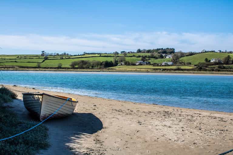 Weather warning in effect as temperatures set to hit 28 degrees