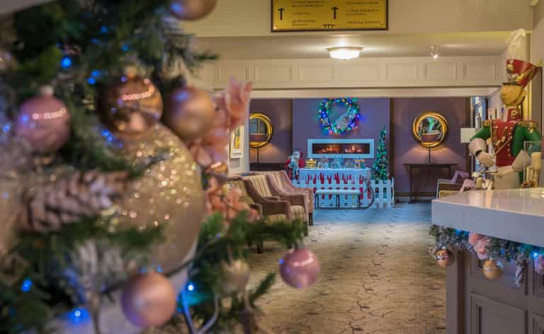 Win a Select Hotels of Ireland Gift Voucher and a luxury Christmas gift hamper
