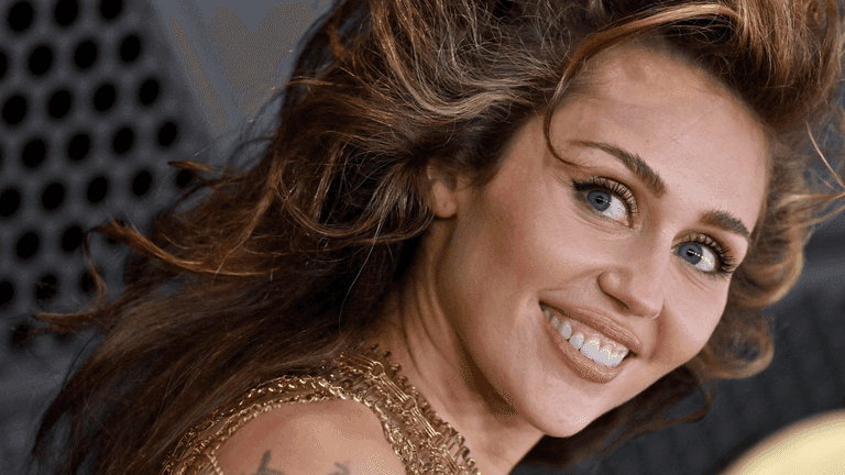 Miley Cyrus and Billy Ray’s feud explained after Grammy speech snub