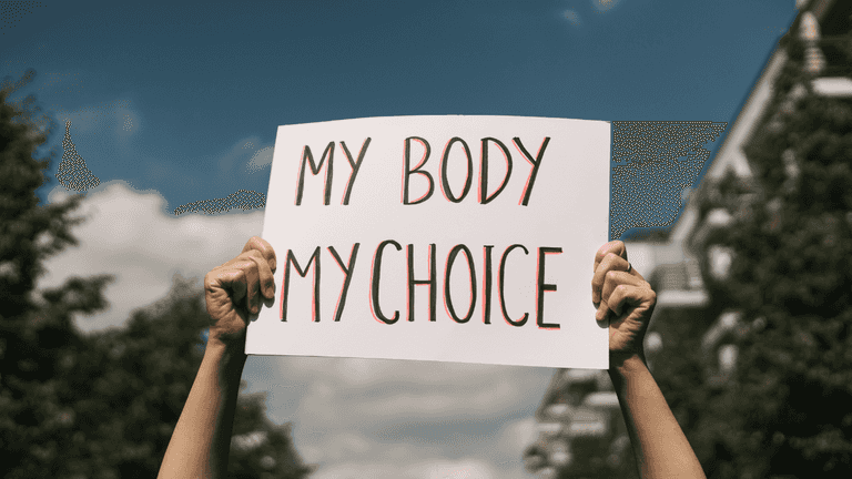 ‘Treated like criminals’ — Calls for urgent reform of abortion services in Ireland