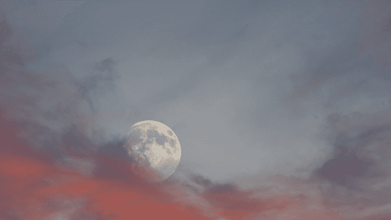 Four signs that will be affected by the Strawberry Full Moon