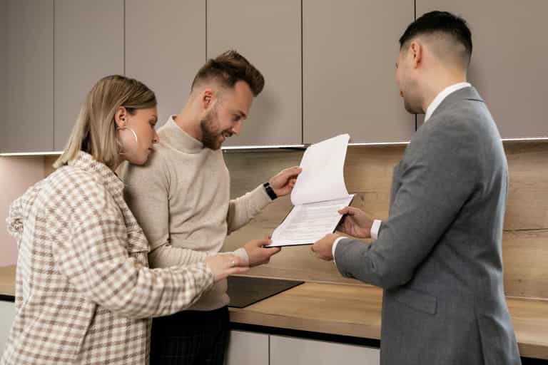 Does your ability to pay rent help determine the mortgage amount you can get? We asked the experts.