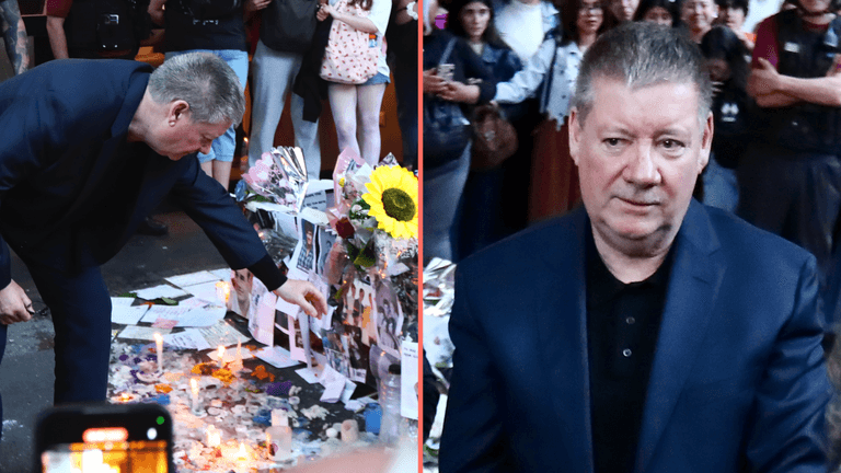 Liam Payne’s father reads tributes and kisses pictures outside hotel where son died Liam Payne’s father reads tributes and kisses pictures outside hotel where son died