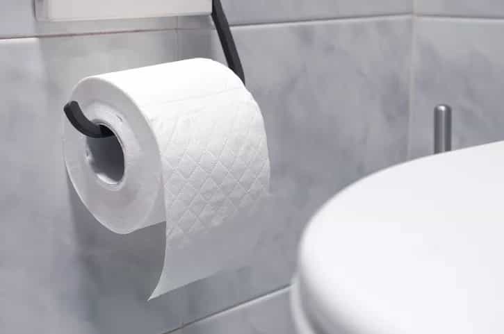 Doctor reveals what it means if you need to poo immediately after eating Doctor reveals what it means if you need to poo immediately after eating