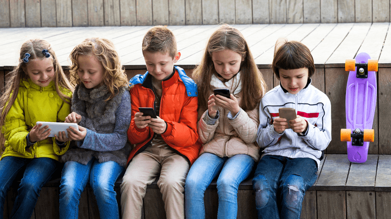 Greystones parents unite to create smartphone free childhood