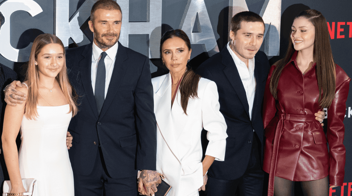 Harper Beckham makes a five mile journey to visit estranged brother Brooklyn