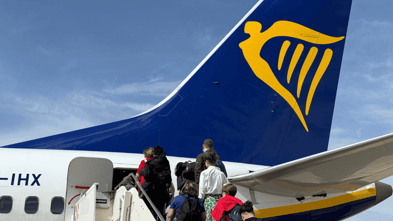 Ryanair cancels flights for 30,000 passengers due to air traffic control strike