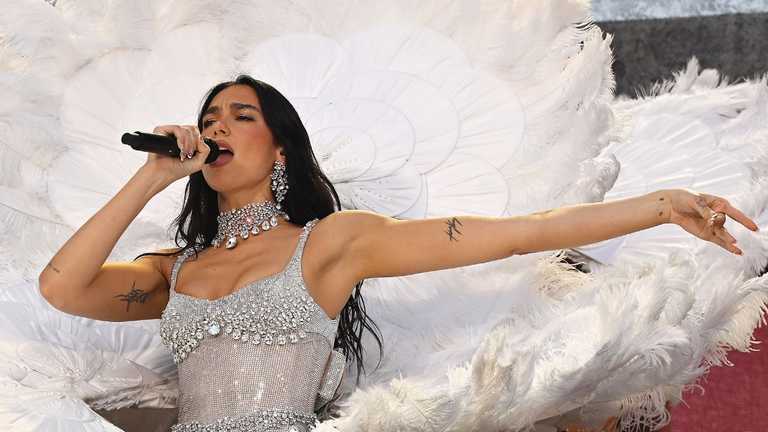 Dua Lipa fires agent after he tried to get Kneecap banned from Glastonbury