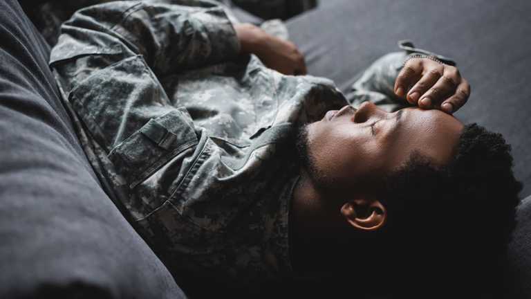 People fall asleep within minutes thanks to military sleeping method