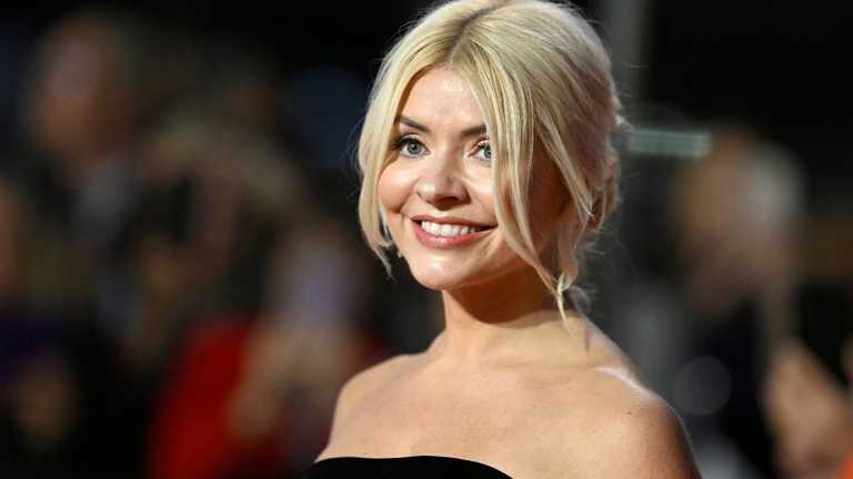 Holly Willoughby ‘to take over as Strictly presenter’