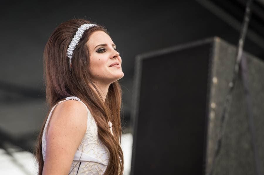 It’s Official: Lana Del Rey is the New Face of H&M