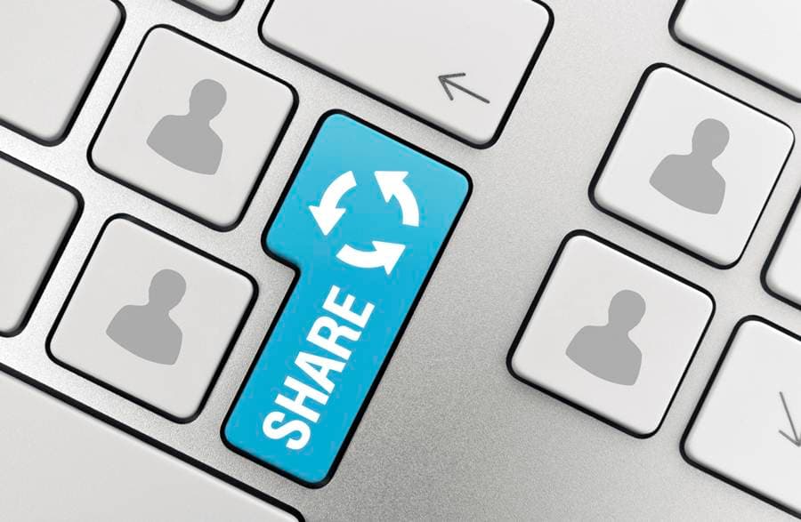 Free Wi-fi on Grafton Street: Now You Can Poke People While You Shop