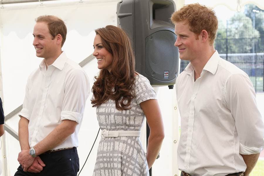 Kate Looks Great With Two of Her Favourite Men