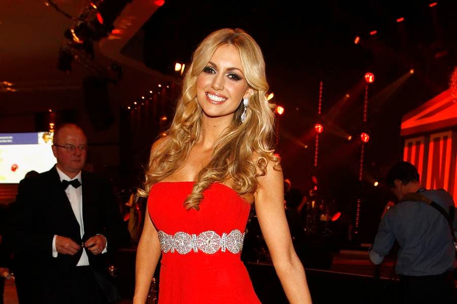 Rosanna Davison Poses With Ballotelli For Twitter Snap