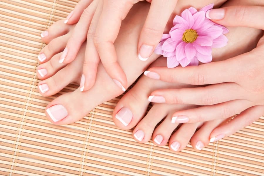 Polish Up Your Toes For Those Gorgeous Summer Sandals