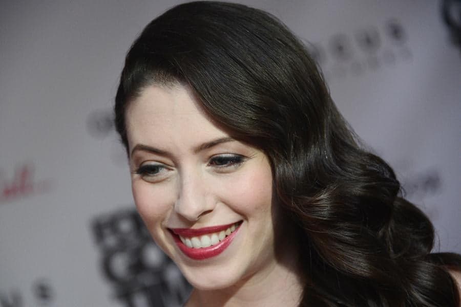 Seth Rogen’s Wife Steals Show at Premiere