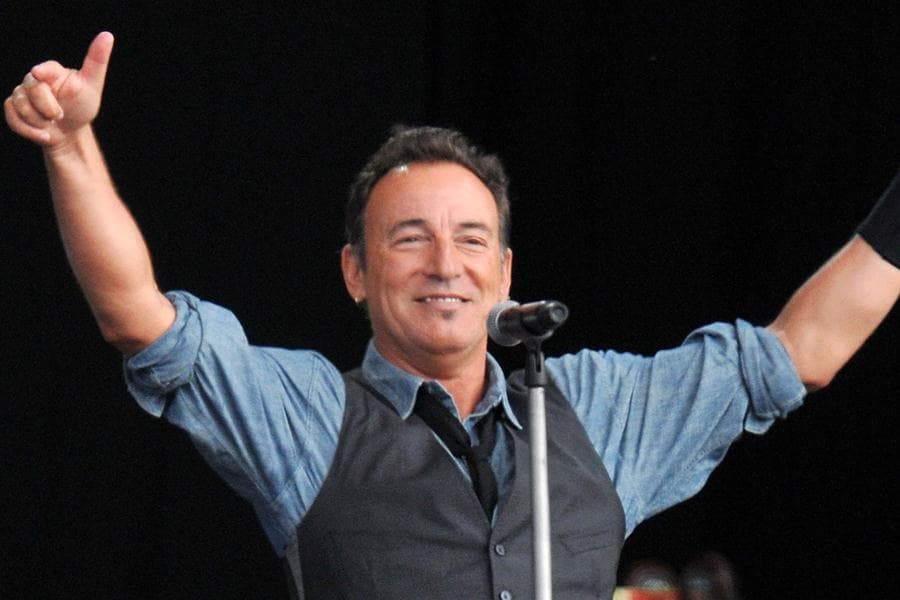 Pony Boy – STOP EVERYTHING! The Boss Is Back In Town